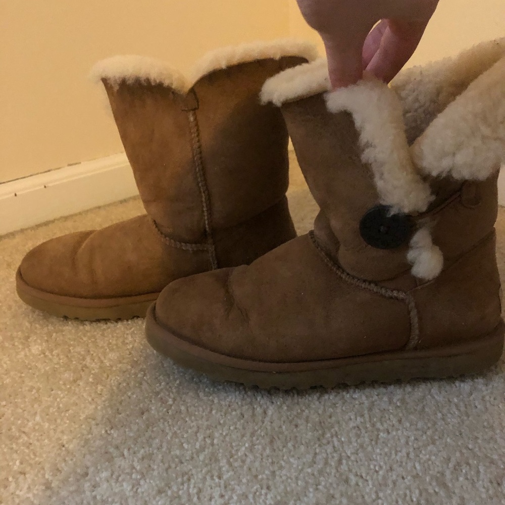 UGG Australia women’s button boots